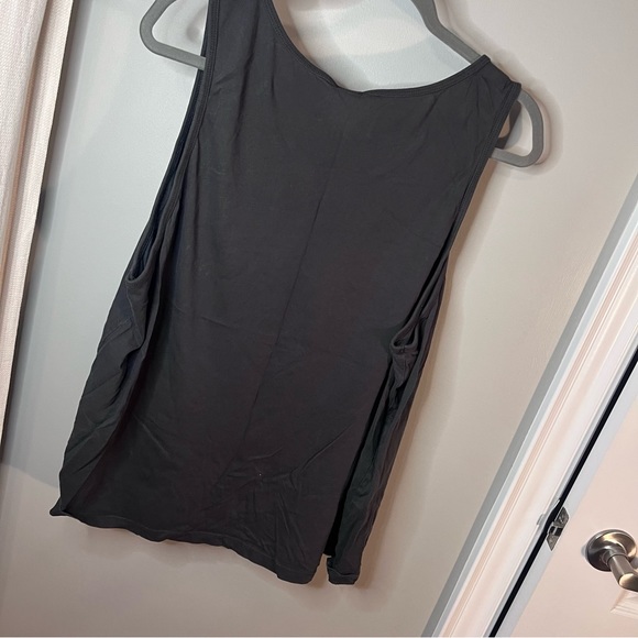 H&M men’s tank top - Picture 3 of 3